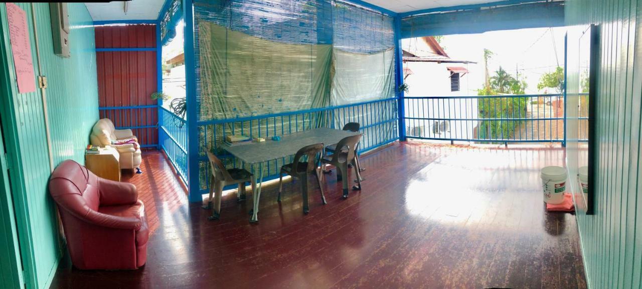 Baba'S Guest House By The Sea Batu Ferringhi Exterior photo